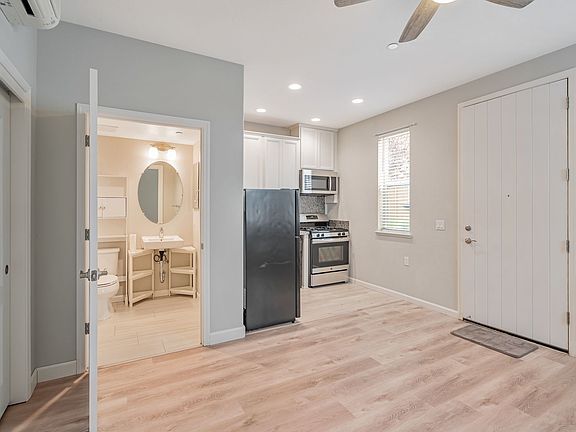 2nd image of 2727 Terni Ct #1B