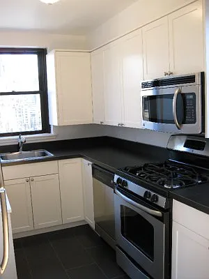 Rented by Classic Marketing- 530 Park1 | media 24