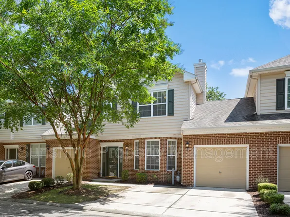 5872 Echingham Dr, Virginia Beach, VA 23464