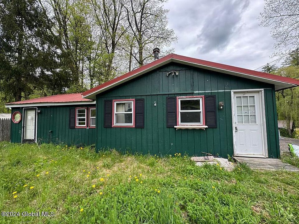 1st image of 2211 Jarvis Way