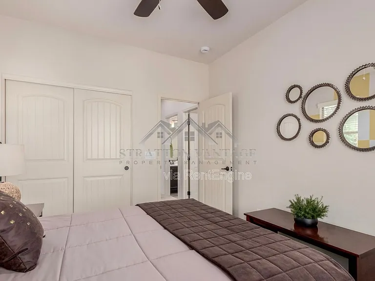 4467 E Remington Dr — Photo 18
