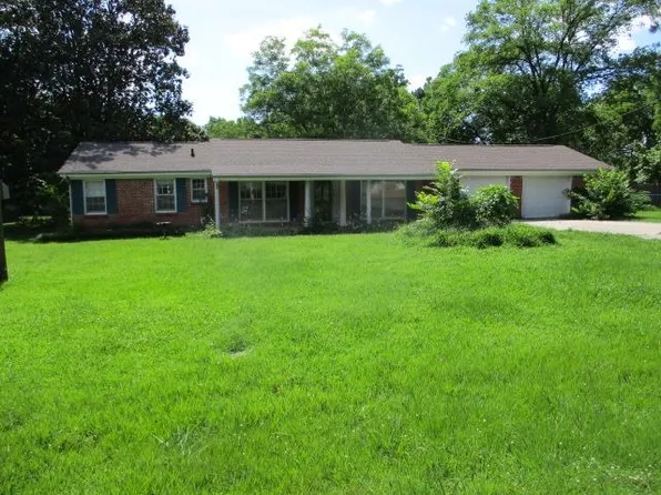 2185 Bowen St, Russellville, AL 35654