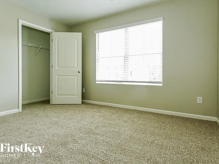 229 Park View Cir — Photo 10