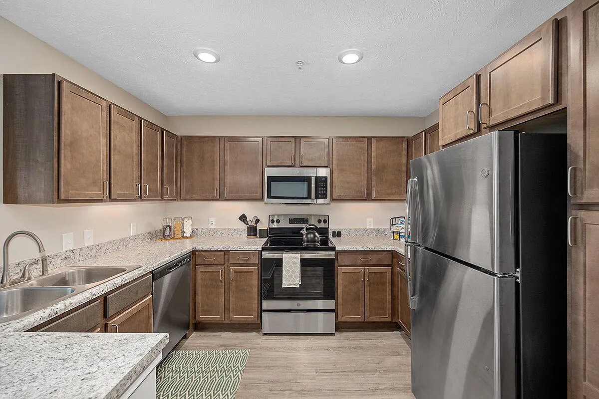 The Summit Apartments — Photo 1