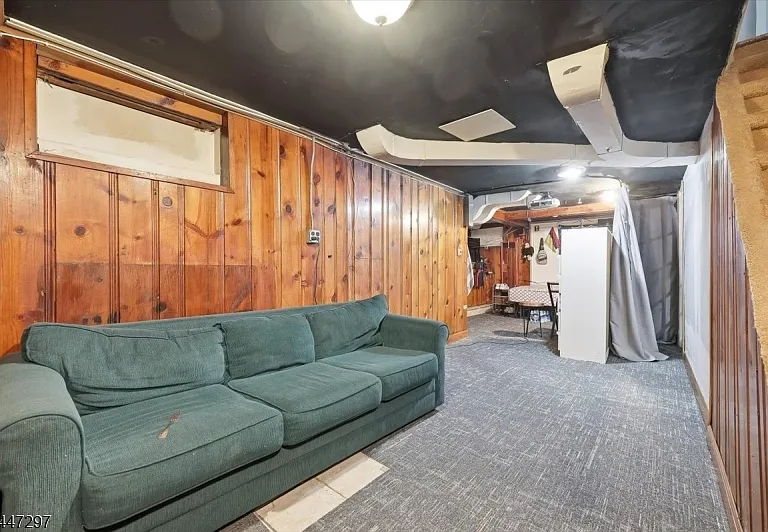 409 Tryon Ave — Photo 25