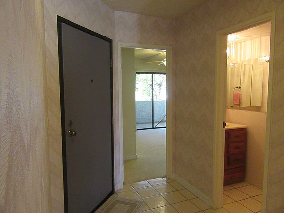 2nd image of 5301 Waverly Dr Unit 119