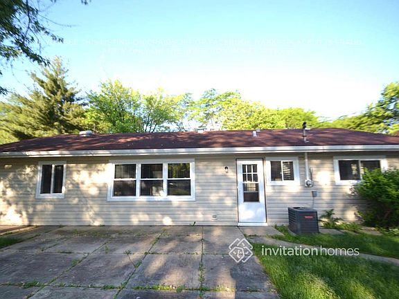 5th image of 1875 N Newport Rd