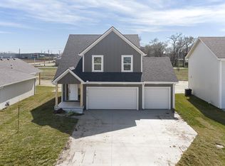 1012 2nd St, Perry, KS 66073