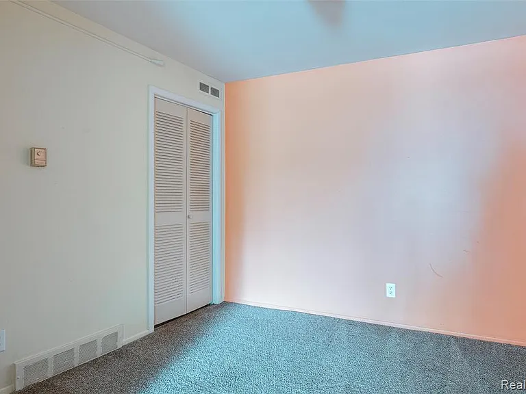 35281 Lewis St — Photo 14