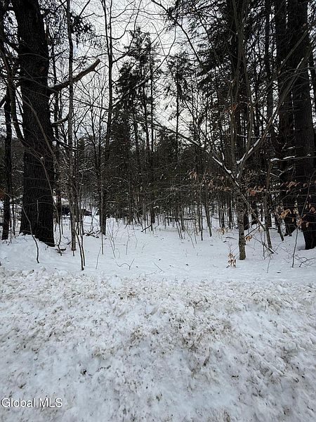 3rd image of L19 River Road