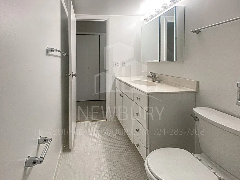 530 N Main Street - The Townhouse. — Photo 108