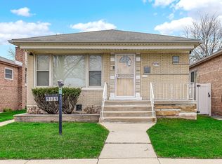 9134 S Marquette Ave, Chicago, IL 60617