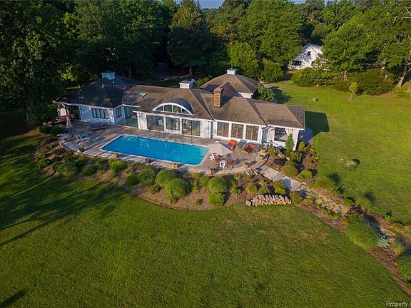 2nd image of 289 Cypress Ln