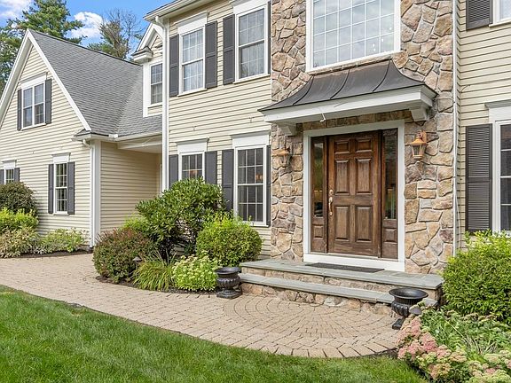 2nd image of 35 Sandy Ridge Rd