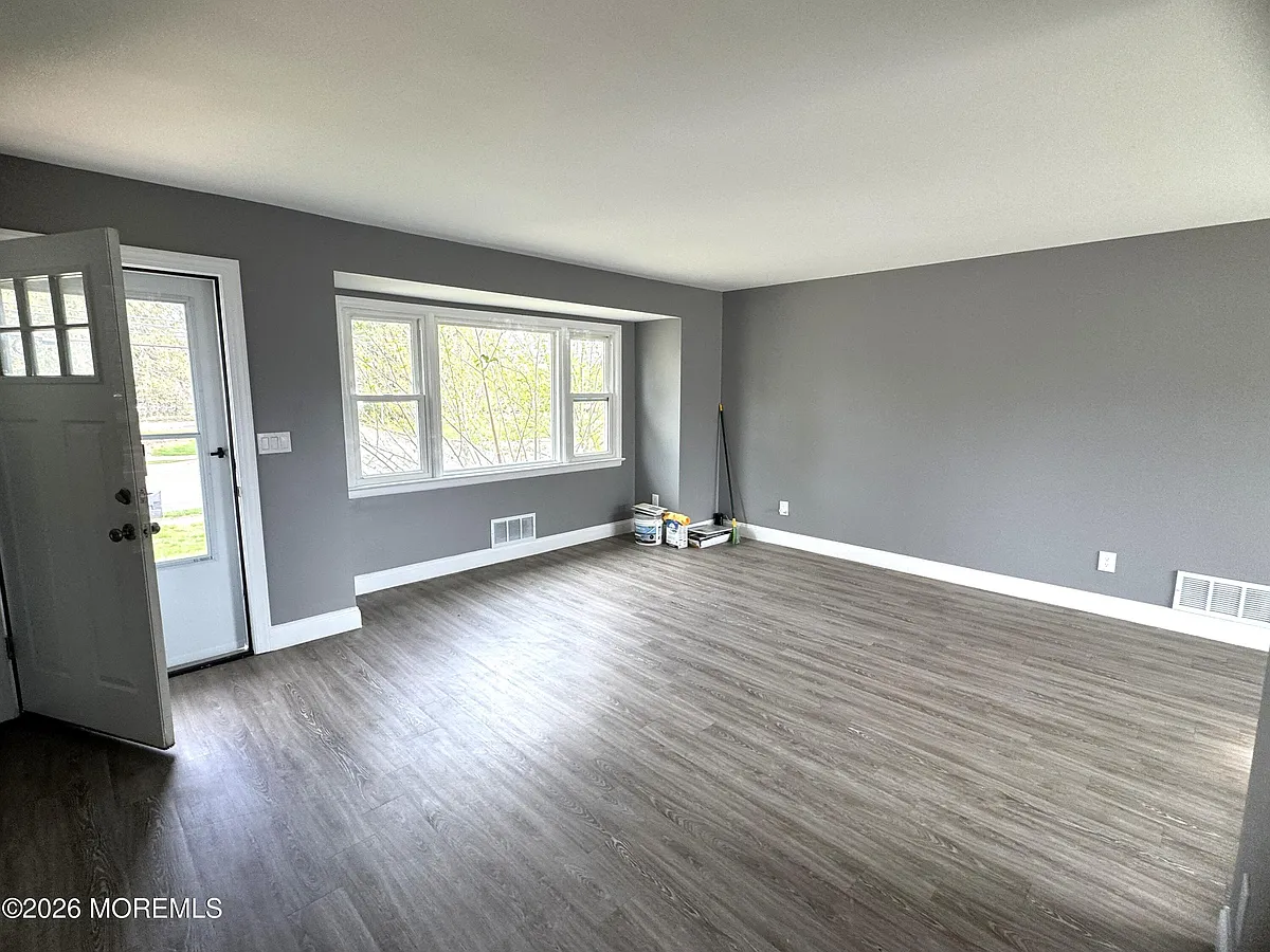 Building Photo - 416 Hooper Ave