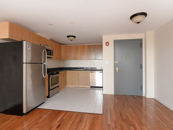 2nd image of 12 Brooklyn Ave APT 215
