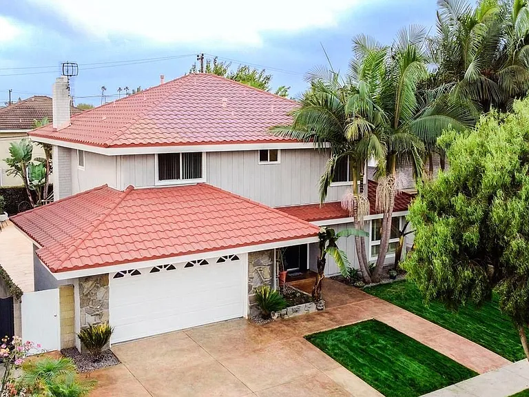 6122 Softwind Dr — Photo 1