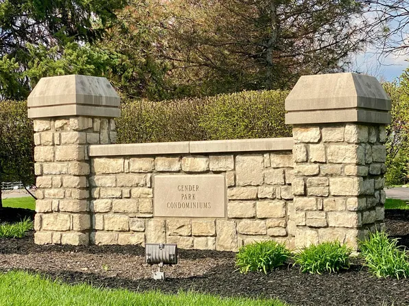 6658 Lagrange Dr, Canal Winchester, OH 43110