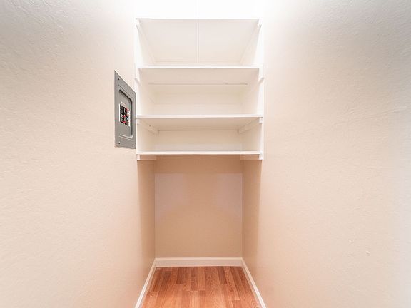 5th image of 561 Oakland Ave APT 101