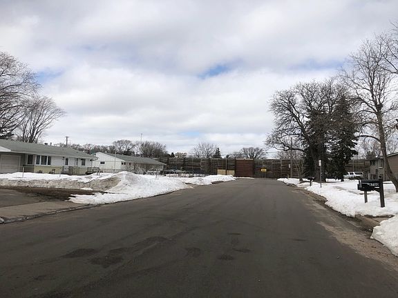 4th image of 6717 Idaho Ave N