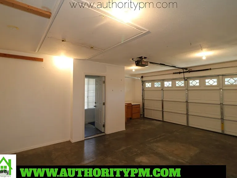 1526 Imperial Dr — Photo 21