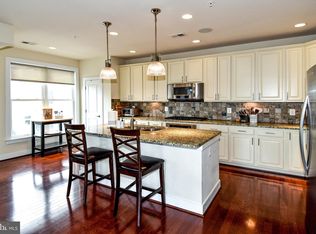 736 McKenzie Ave, Alexandria, VA 22301