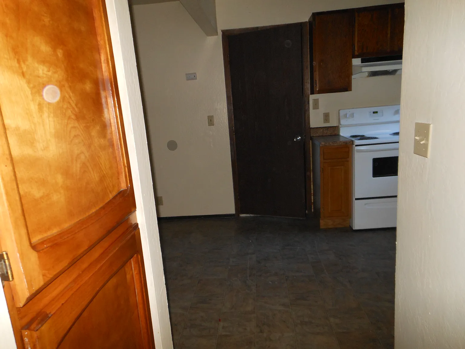 3 bed, 1.5 bath, 1310 sqft, $1,850 — Photo 3