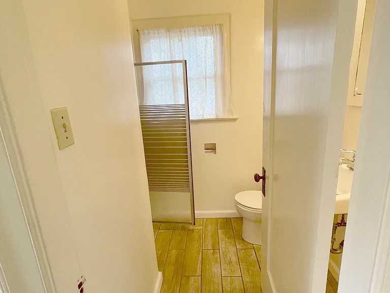 2732 Hillegass Ave #2 — Photo 9