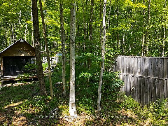 4th image of 483113 Colpoys Range Rd