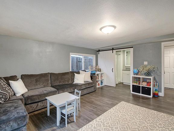 3rd image of 4901 Morena Way