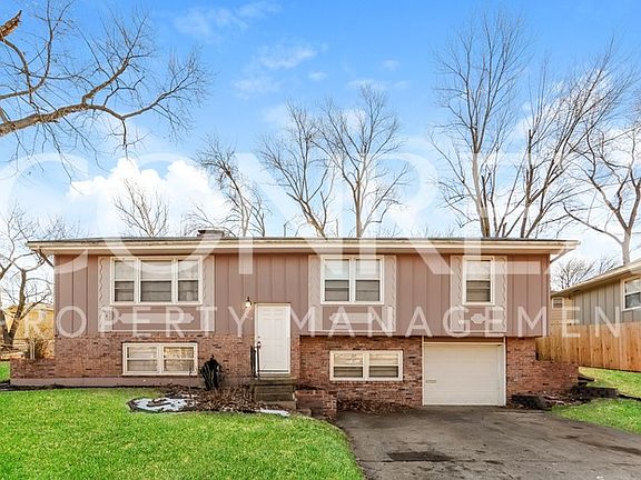 2nd image of 3619 Bridge Manor Dr