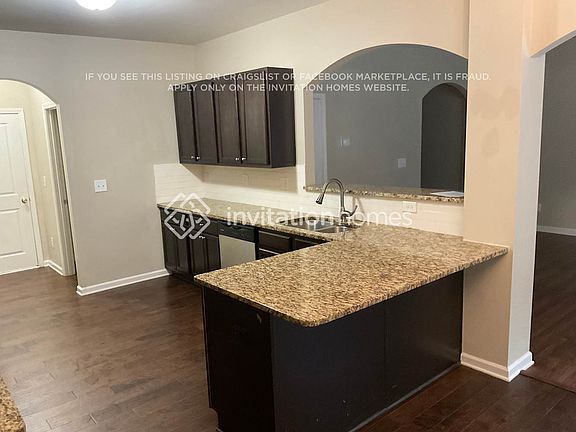 3rd image of 187 Magnaview Dr