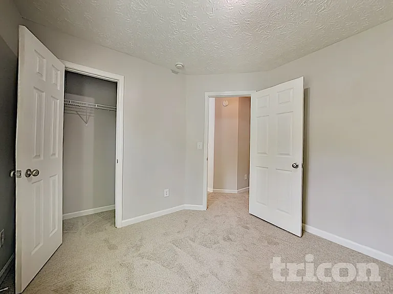 460 Vinemont Rdg — Photo 16
