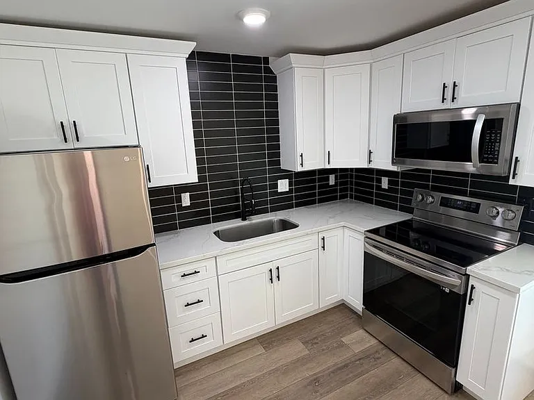 3523 Louisiana St — Photo 7