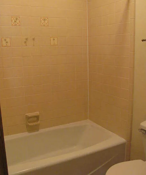 1813 Girard Blvd NE #10 — Photo 15