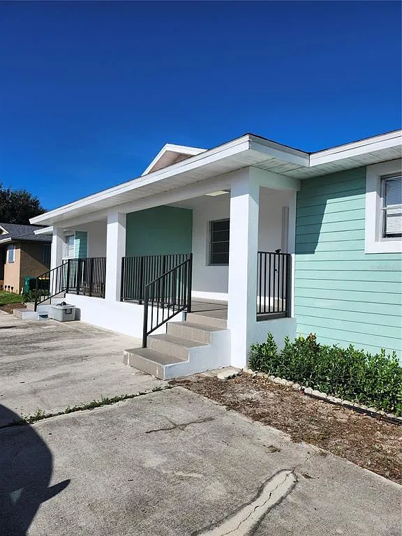 2 bed, 2.0 bath, 900 sqft, $1,500 — Photo 1