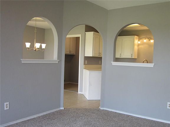 5th image of 4005 Country Meadows Cir
