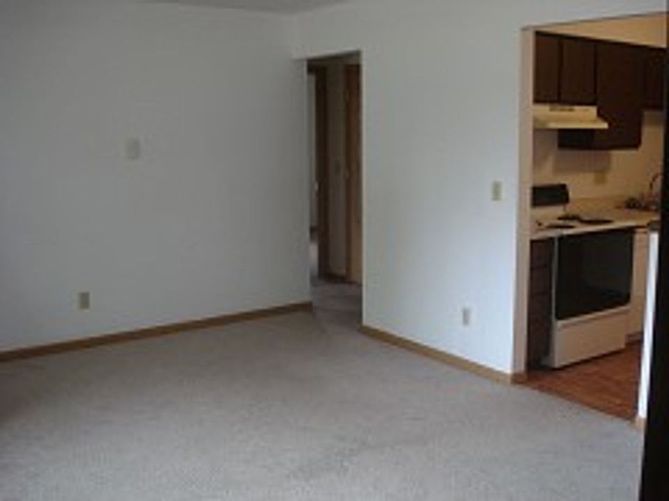 Building Photo 4