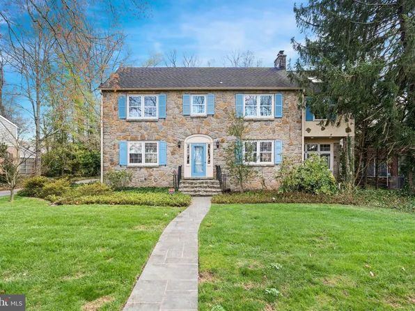 110 Country Club Dr, Wilmington, DE 19803