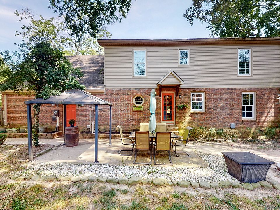 208 Meadowbrook St Tullahoma, TN Zillow Apartments for Rent in