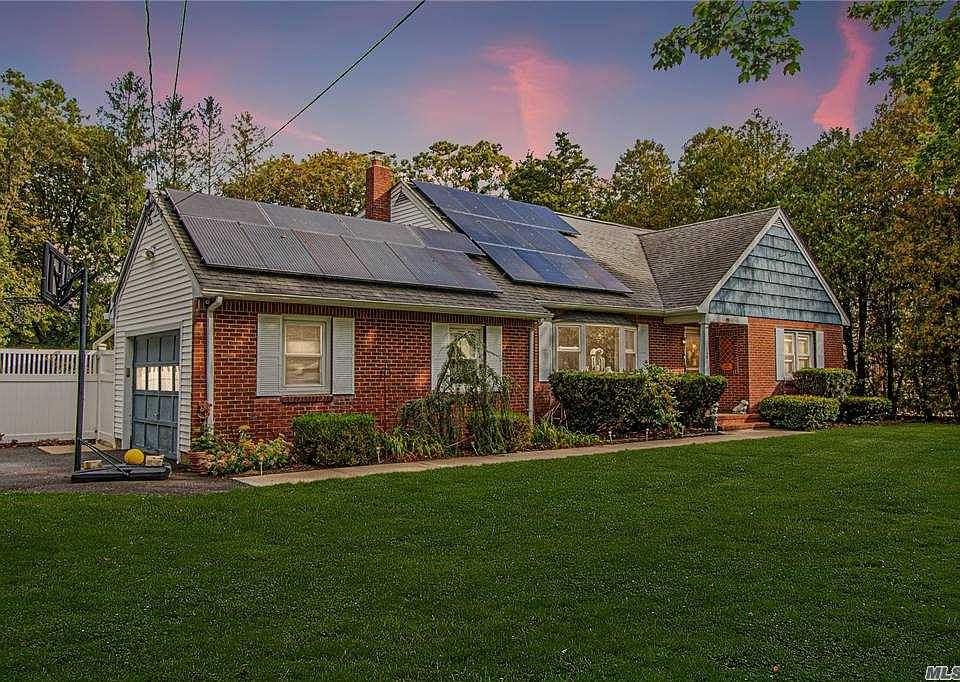 1st image of 249 Waverly Ave