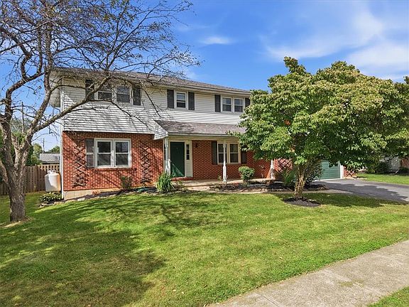 2nd image of 1925 Belleview Dr