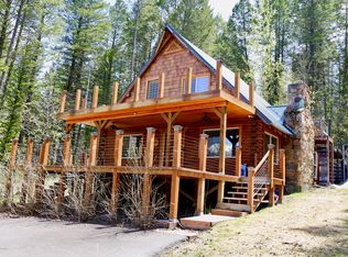 792 Lodge Ln, Alpine, WY 83128