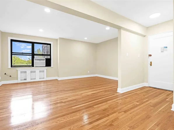 25-40 Union Street #6B, Flushing, NY 11354