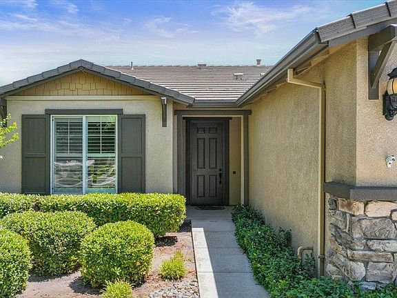 2nd image of 2466 Plumcreek Ln