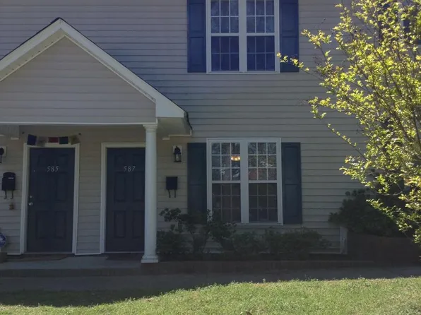 589 Lambert St, Fayetteville, NC 28305