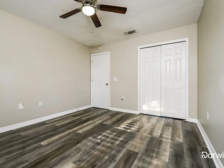 7986 Benjamin Dr — Photo 11