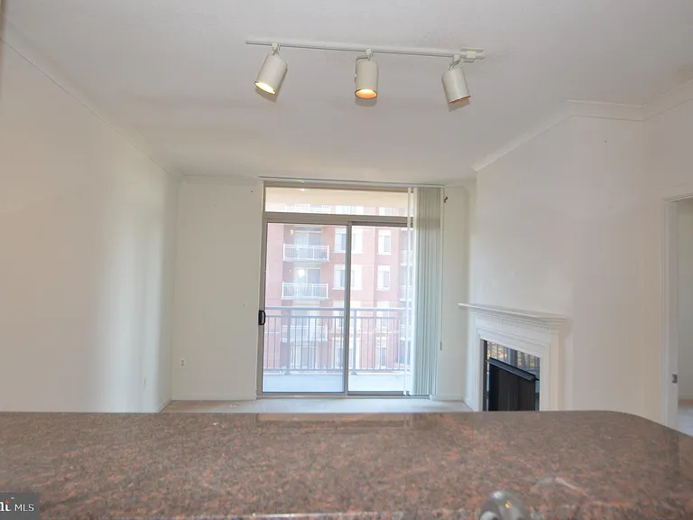 4490 Market Commons Dr #412 — Photo 6