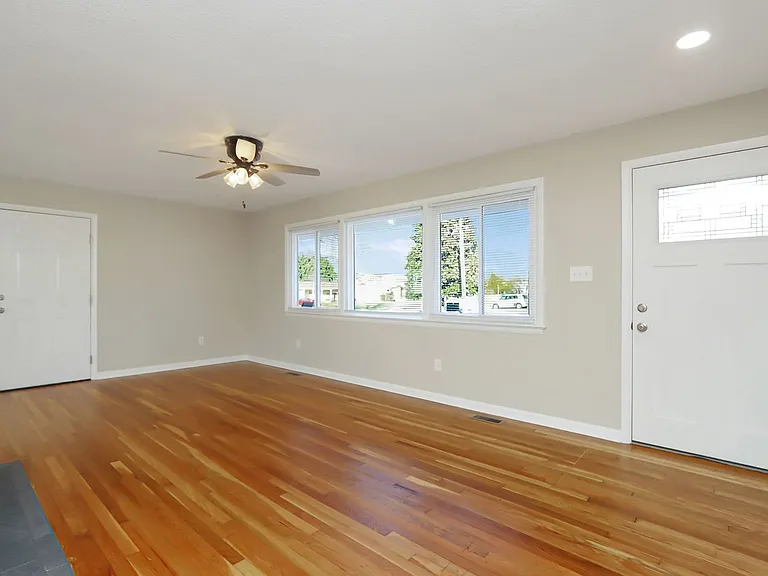 11 Sandpiper St — Photo 5