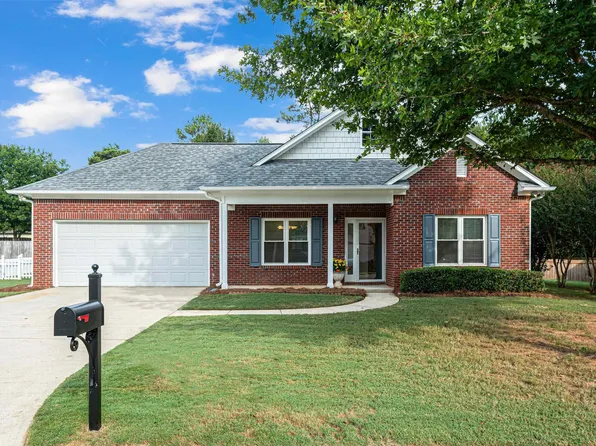 8200 Becker Ln, Leeds, AL 35094